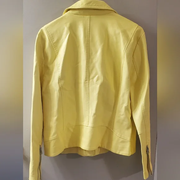 Levi's Women's Bright Yellow Moto Faux Leather Jacket. Sz XL - Picture 3 of 9